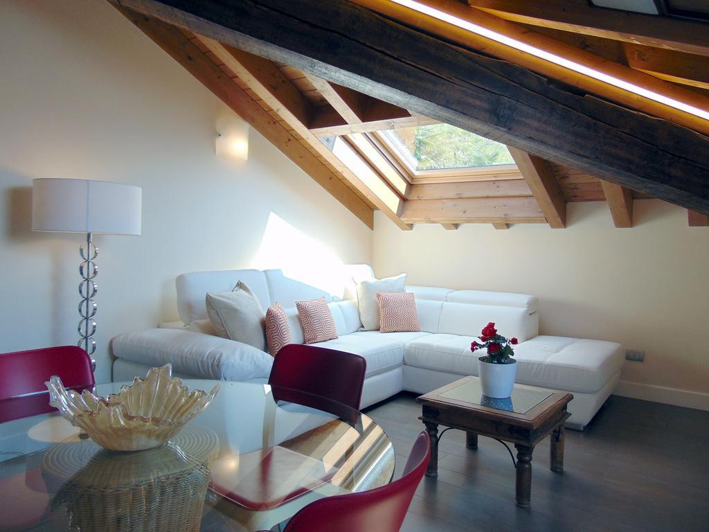 Villa Monti Βαρένα Εξωτερικό φωτογραφία